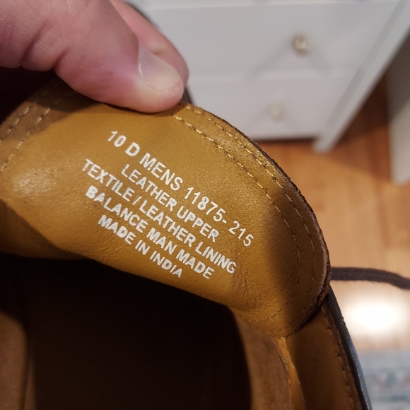 Florsheim Fenway Chukka boots 10.  Reasonable offers considered. main image 4